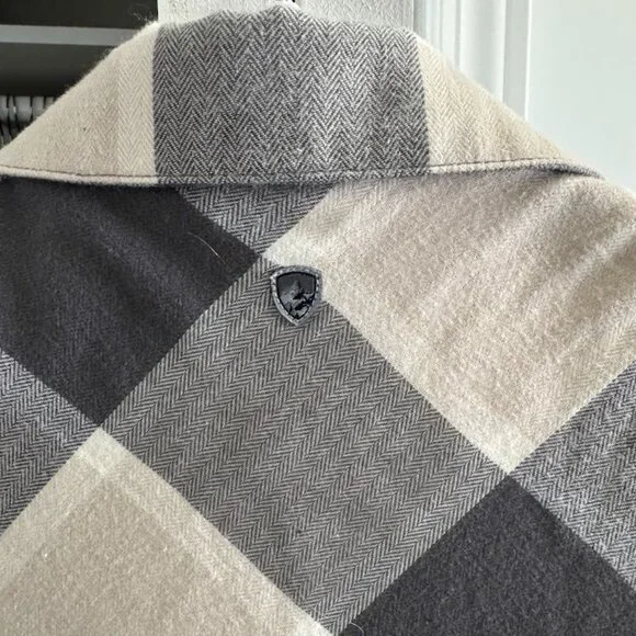 Kuhl Fleece lined button down - Picture 4 of 5